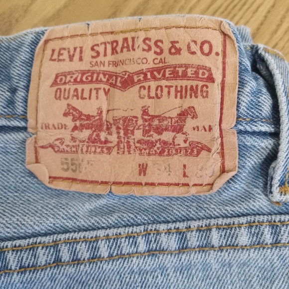 Levi Strauss 550 Mens Y2K Relaxed Fit Light Wash Denim Jeans W34 L30 - Picture 2 of 7